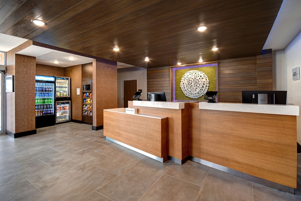 Fairfield Inn & Suites by Marriott Grand Rapids Wyoming 3/36