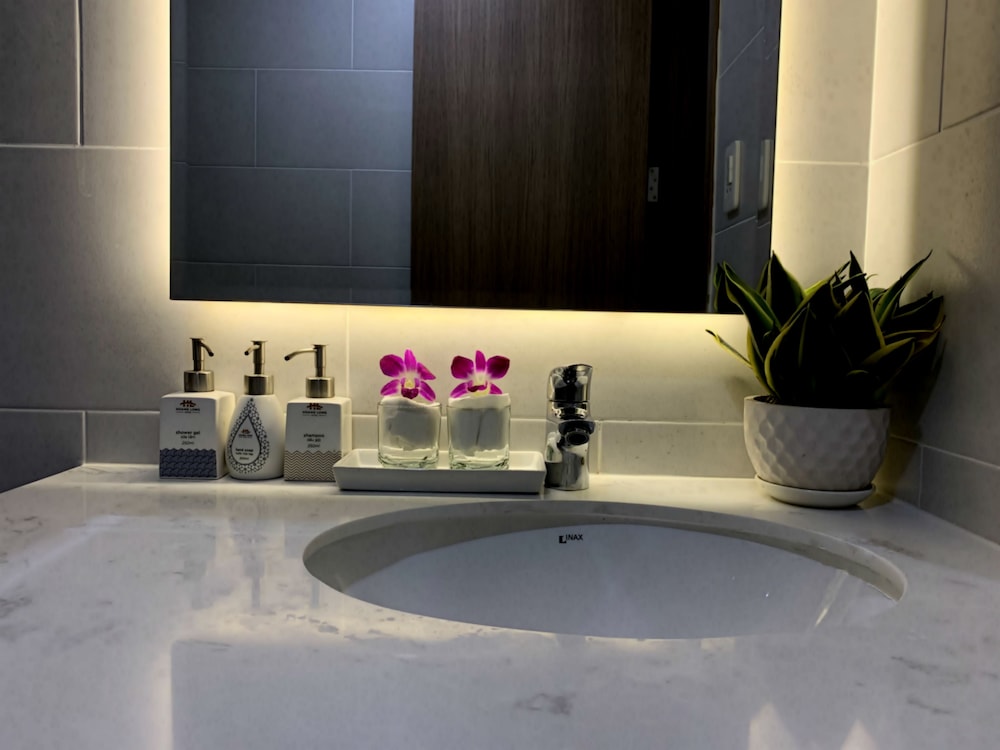 Royal Dragon Boutique Hotel 59/59