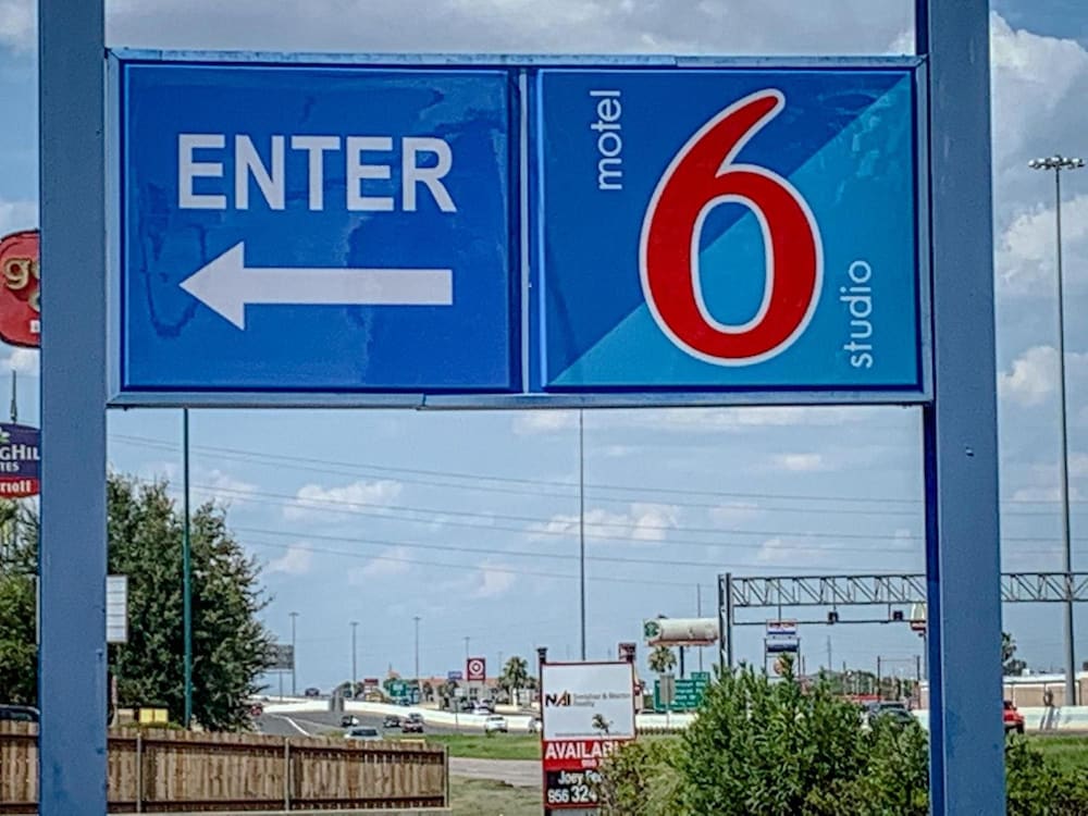 Studio6 Laredo, TX - North I 35 in LAREDO - TX