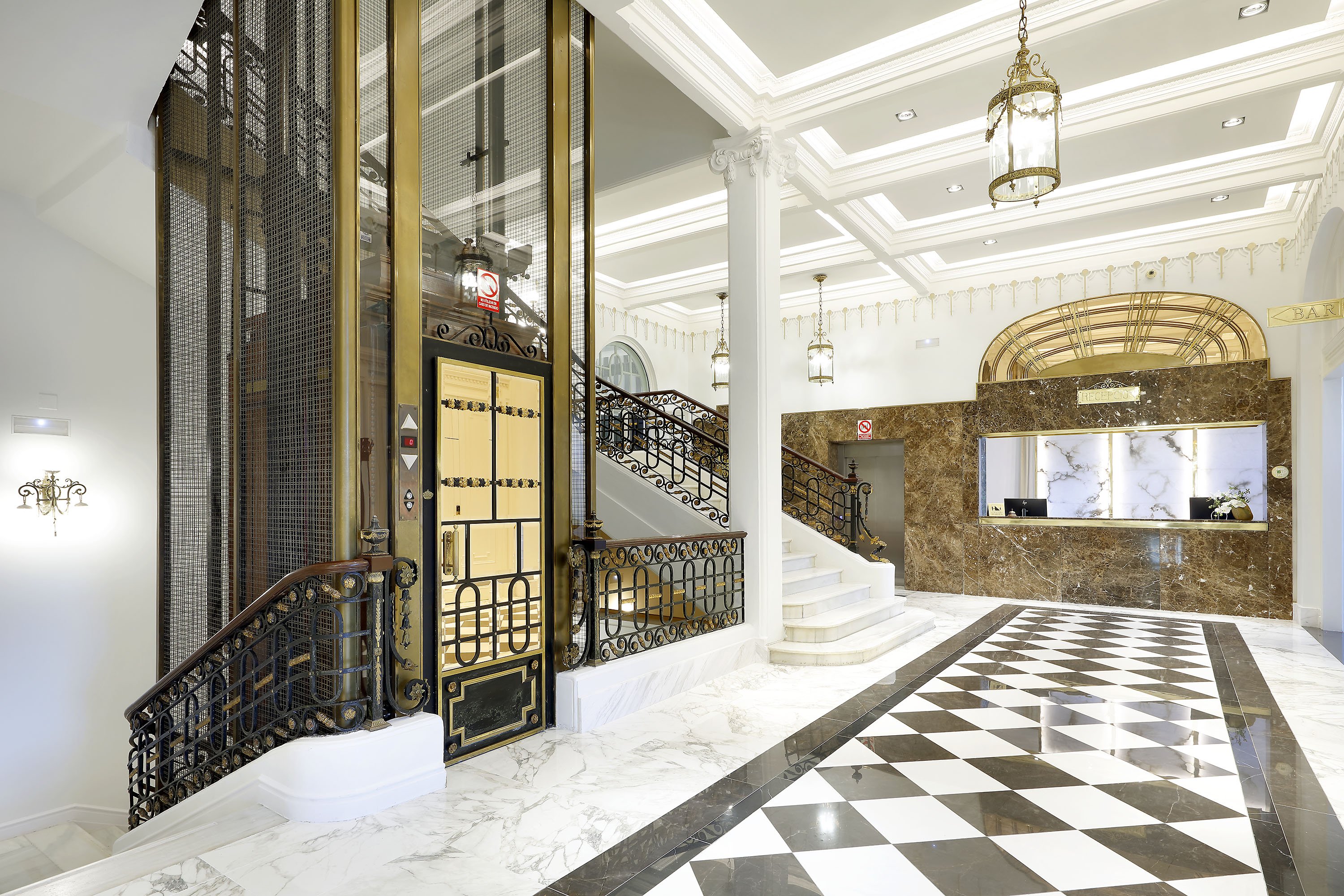 Eurostars Hotel Real 12/76