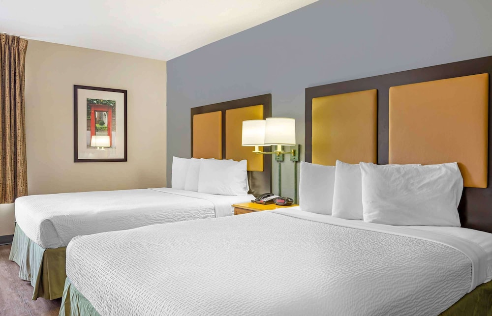 Extended Stay America Suites Boston Marlborough 11/55