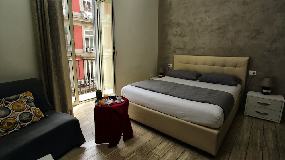 Napoli City Rooms 15/49