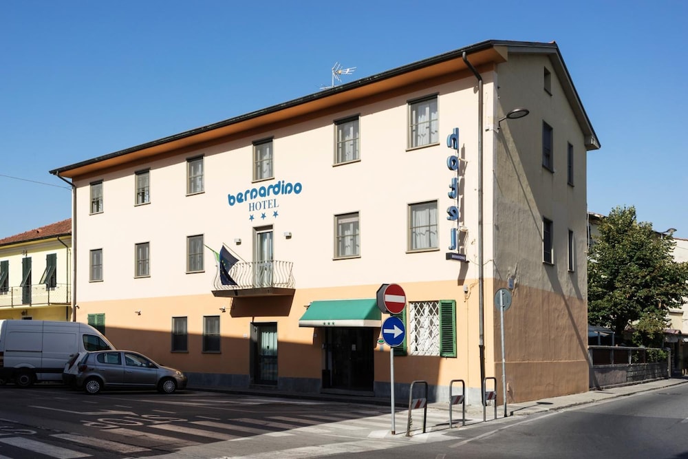 Hotel Bernardino 56/62