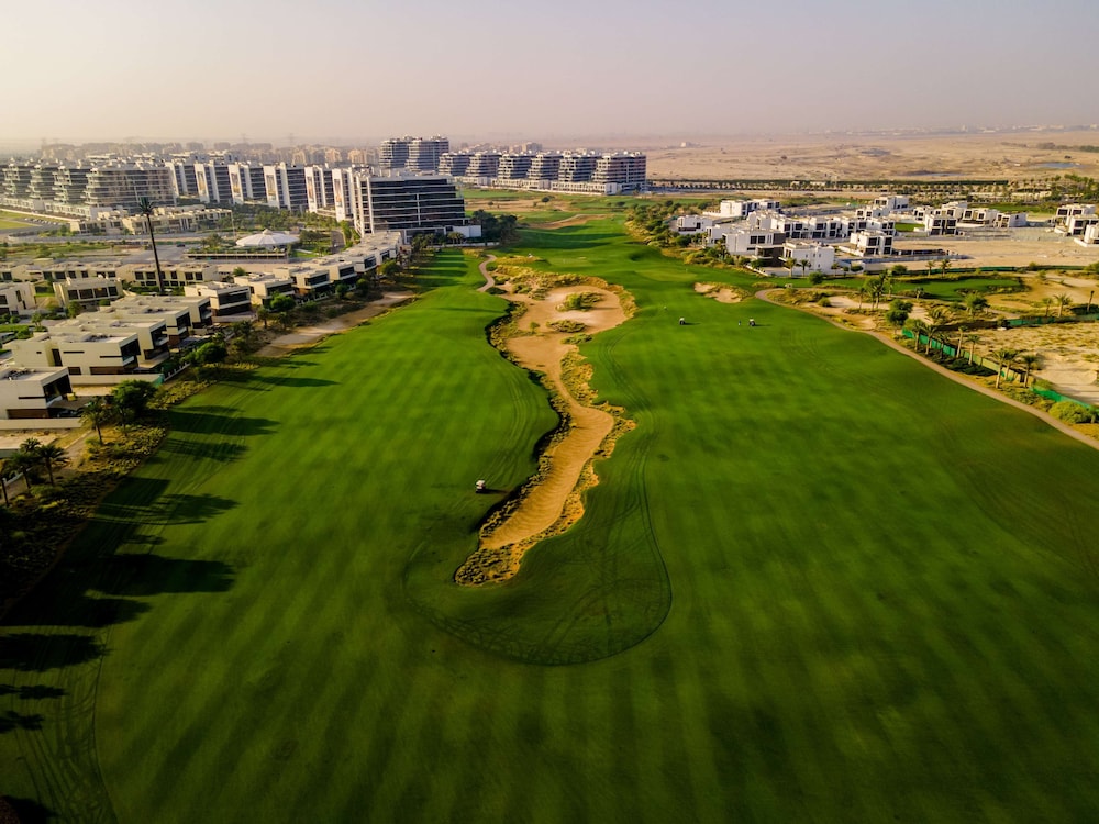 Radisson Dubai Damac Hills 42/47