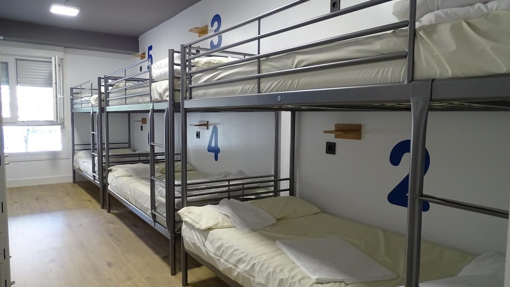 Bilbao Metropolitan Hostel By Bossh Hotels 12/30