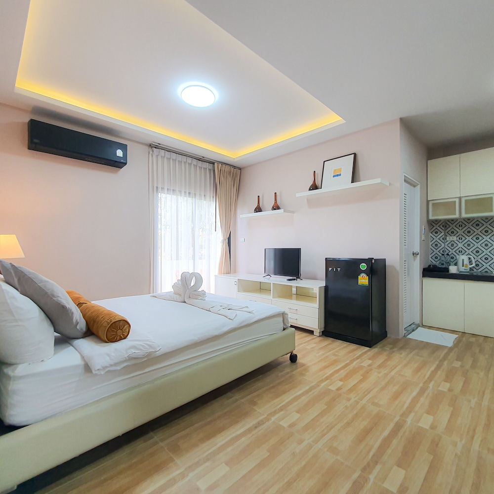 Daddy Dream Hotel and Residence 13/50