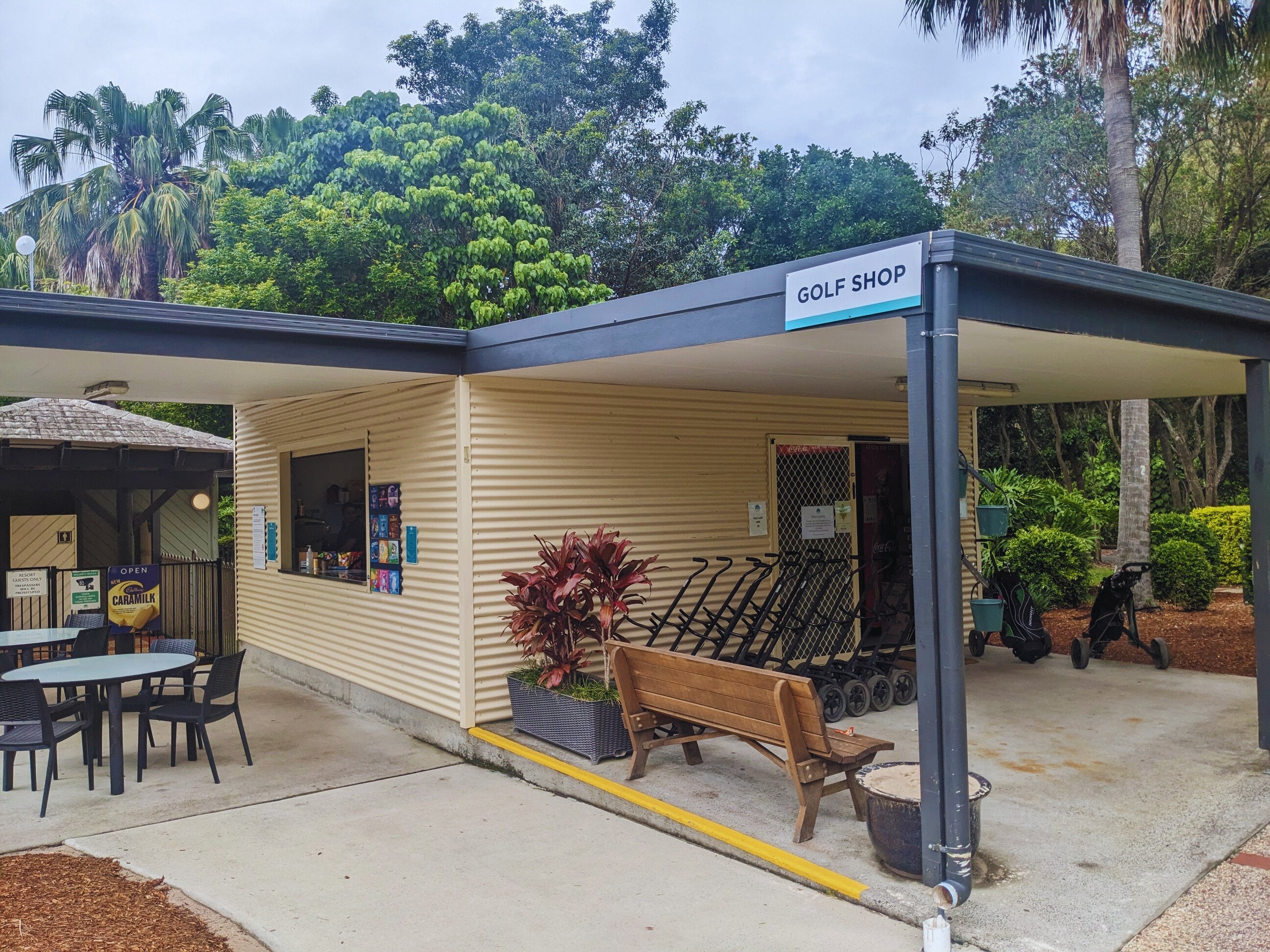 Charlesworth Bay Beach Resort 2/51