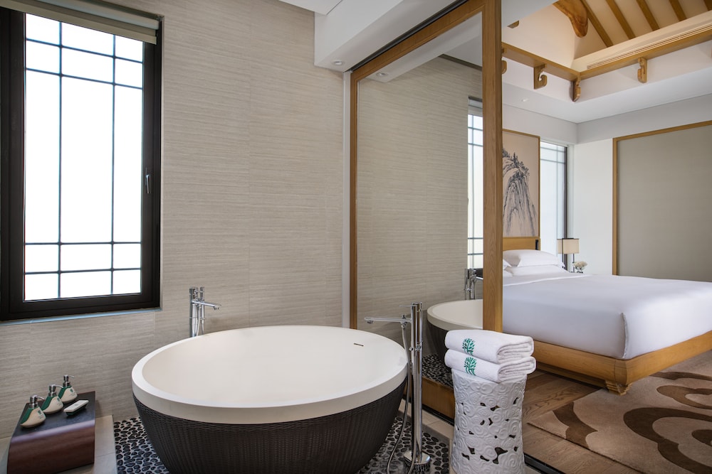 Banyan Tree Huangshan 48/50