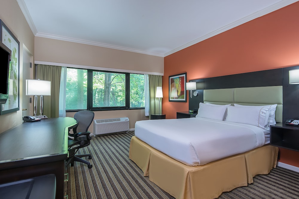 HOLIDAY INN EXPRESS PRINCETON SOUTHEAST 19/69
