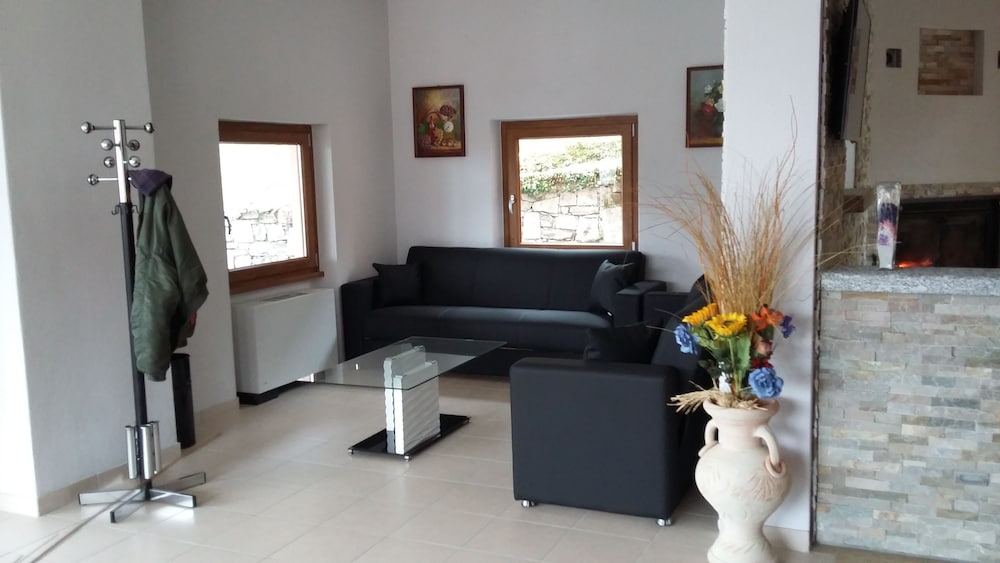 Albergo Breglia 33/64