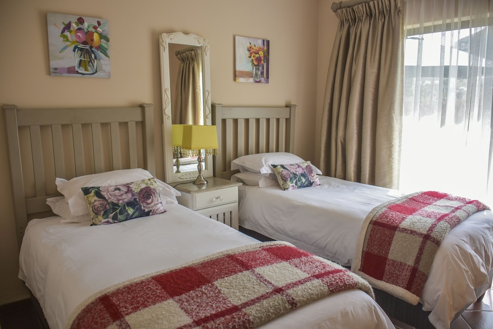 Clarens Retreat 6/37