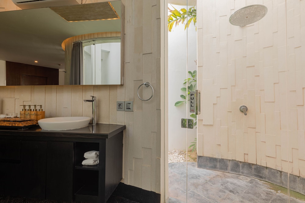 Taman Mesari Luxury Villas-Seminyak 49/51
