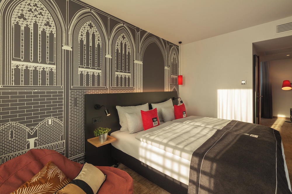 Roof Top, Premium, Queen Bed, City View, Terrace