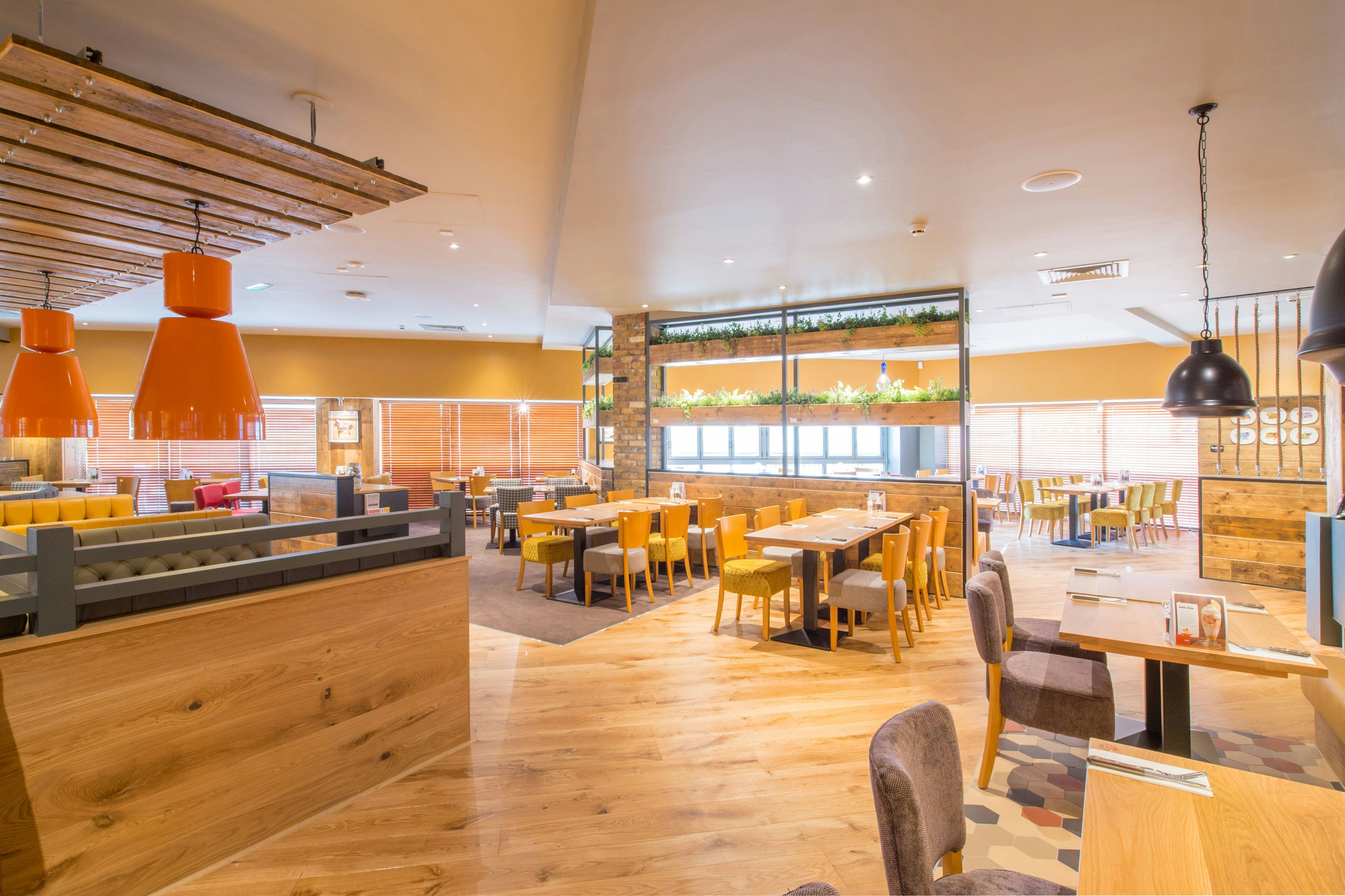 Premier Inn Yeovil Town Centre Hotel 42/49