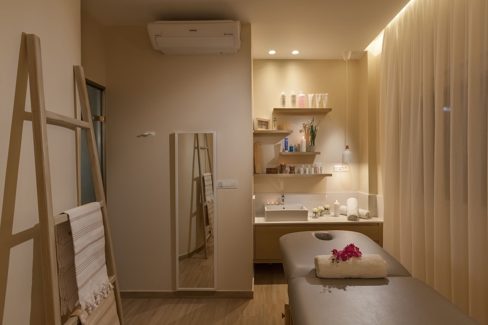 Carian Hotel And Spa 66/66