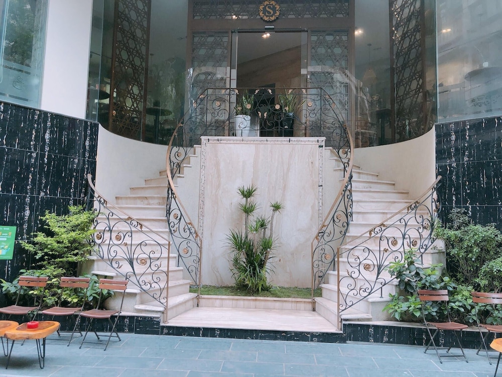 Soleil Apartment 3/29