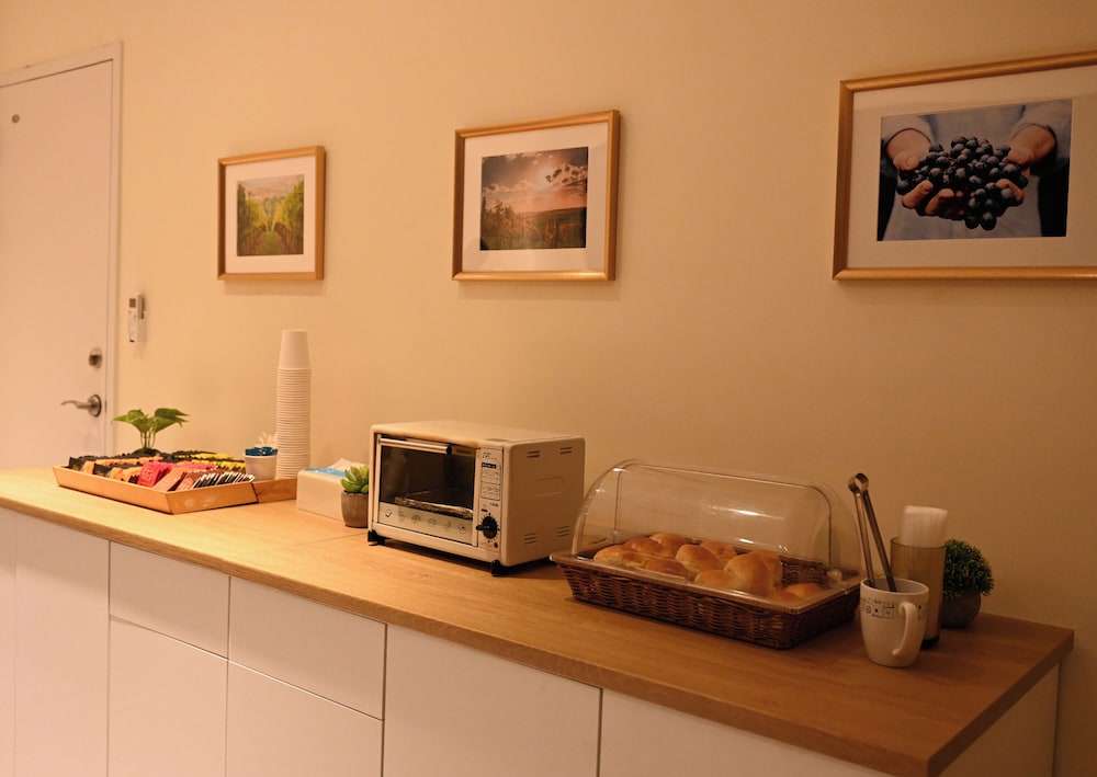 Lutel Hotel 100/100