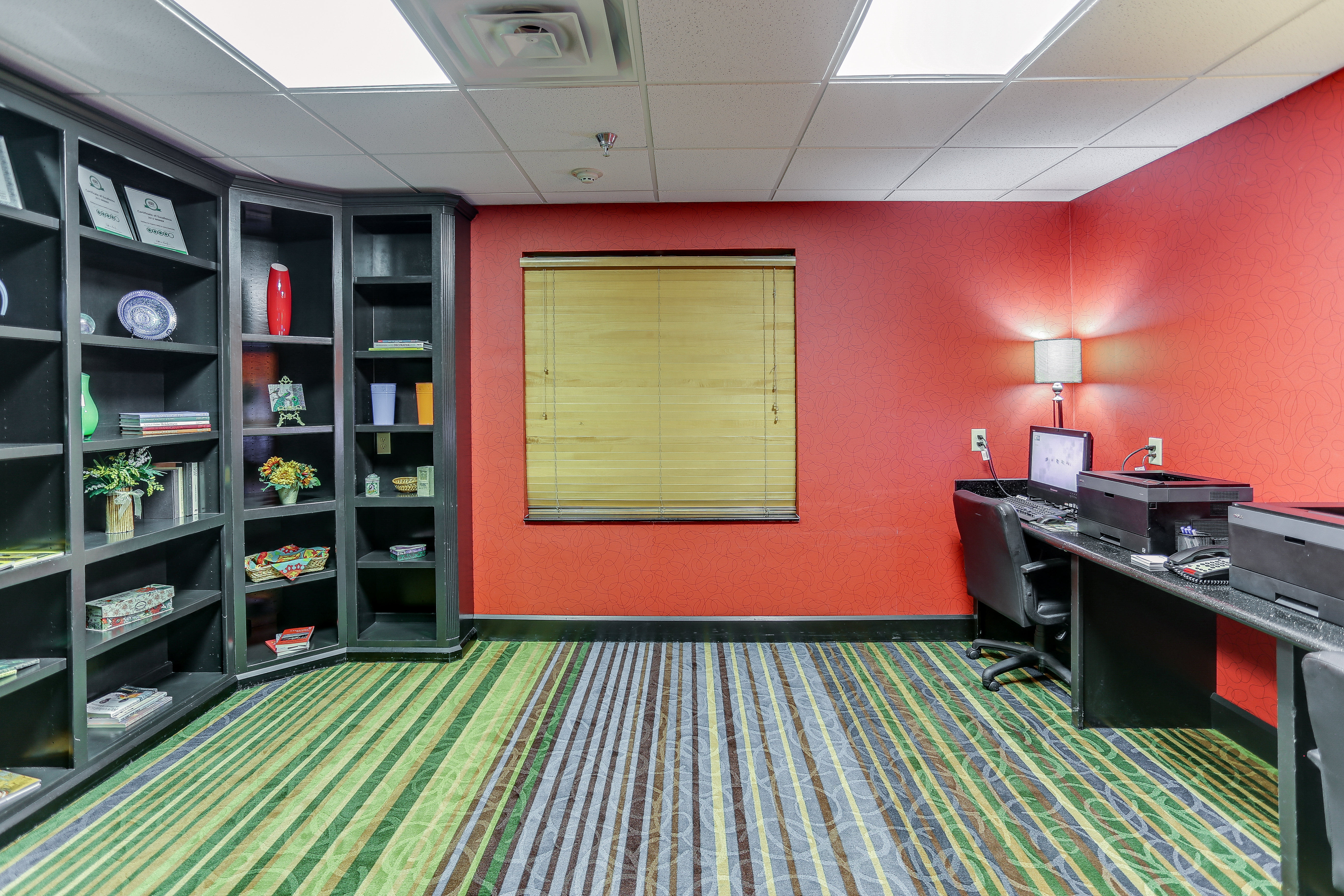Holiday Inn Express Hotel And Suites Huntsville 32/65
