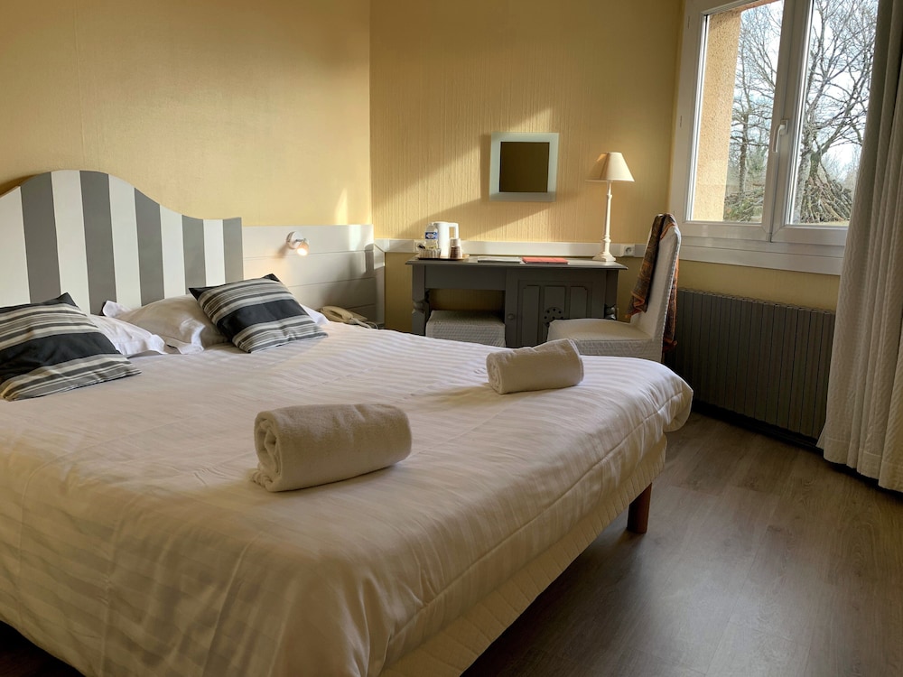 Hotel Causse Comtal 11/84