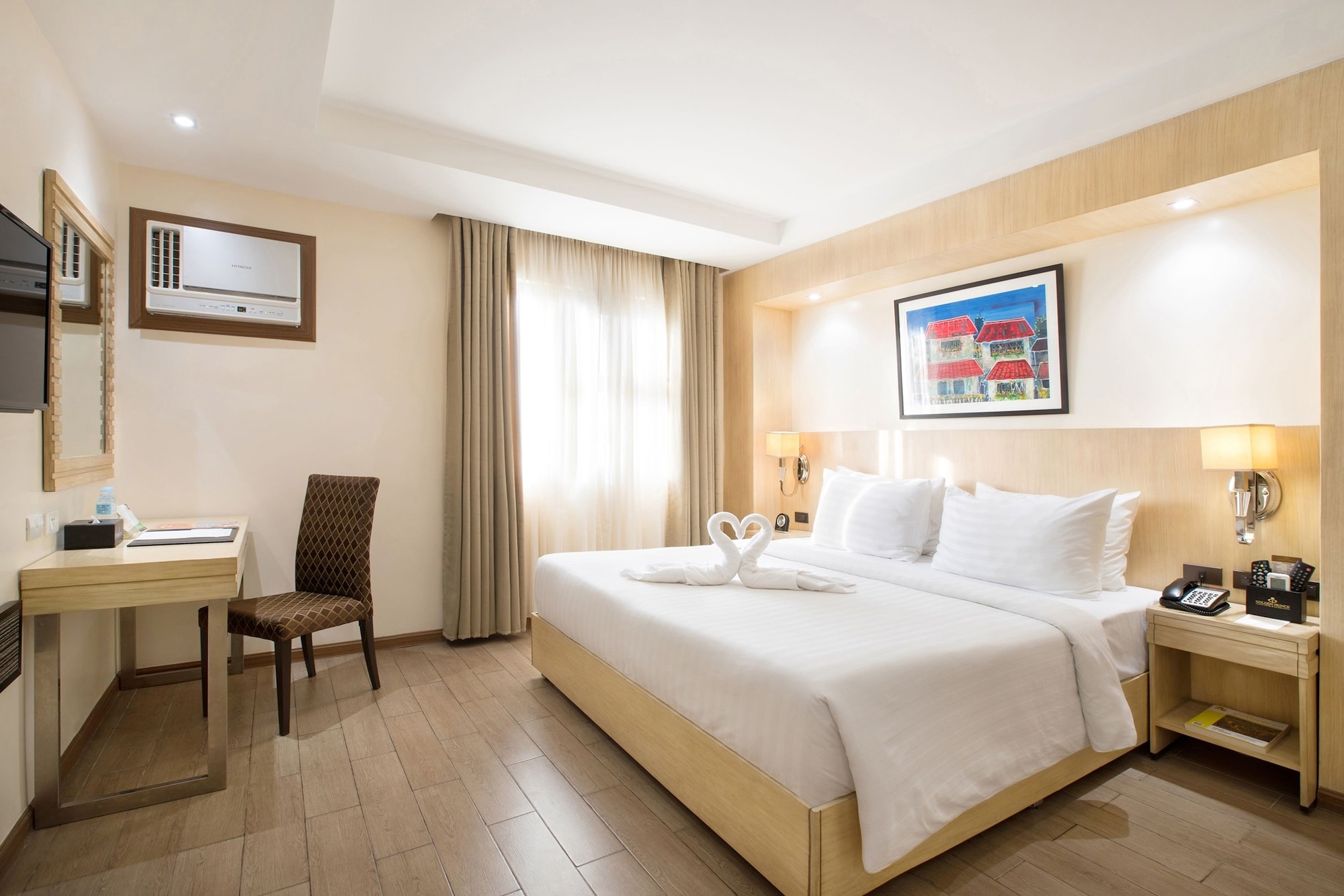 2 BEDROOMS, ROYAL, SUITE