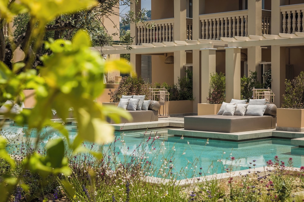 Thalassa Boutique Hotel 71/77