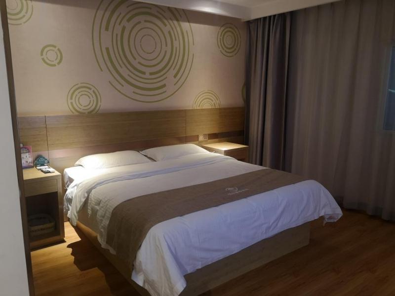 GreenTree Inn XiAn Xincheng District Raily Station Wukou Metro Station Hotel 30/49