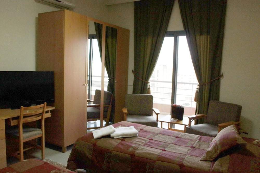 GARDEN CITY RESIDENCE 16/30