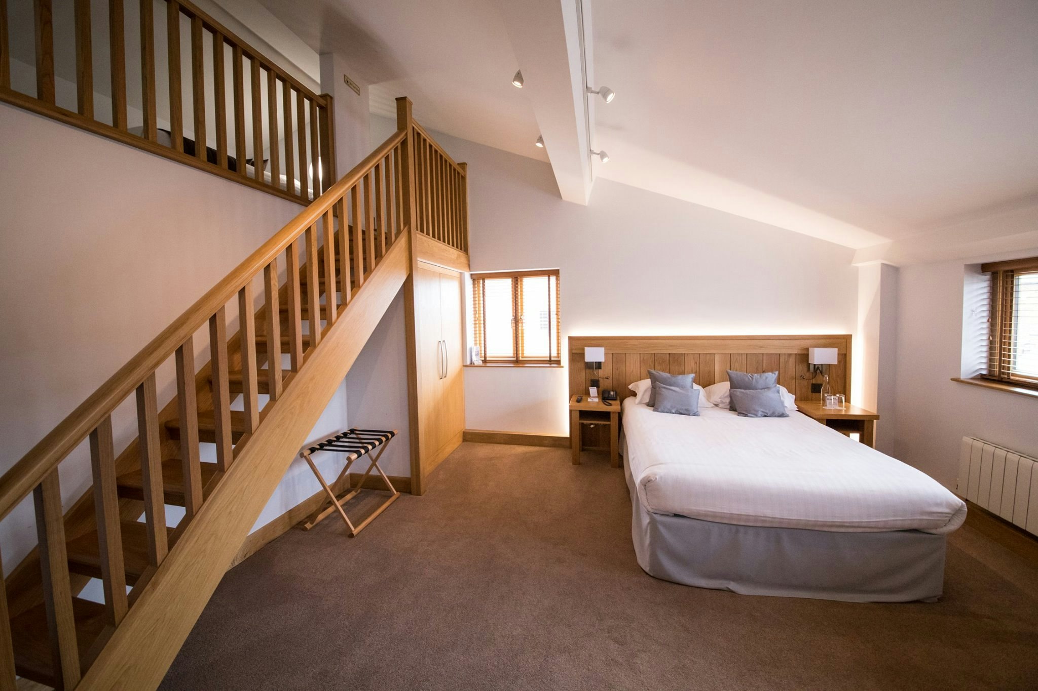 Tewin Bury Farm Hotel 12/38