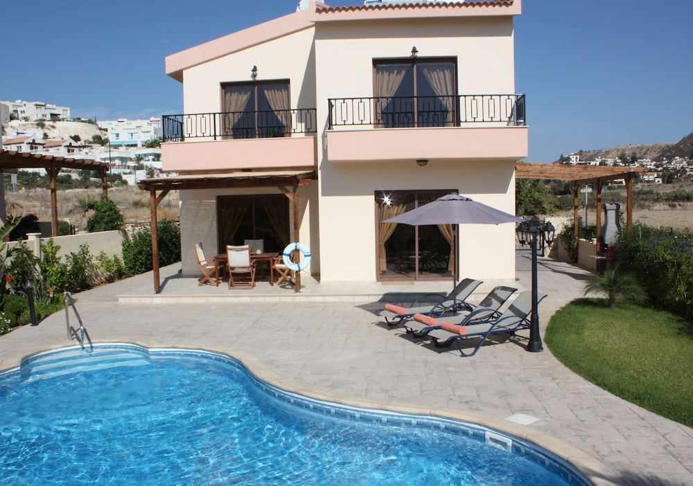 Vineland Holiday Villas 3/48