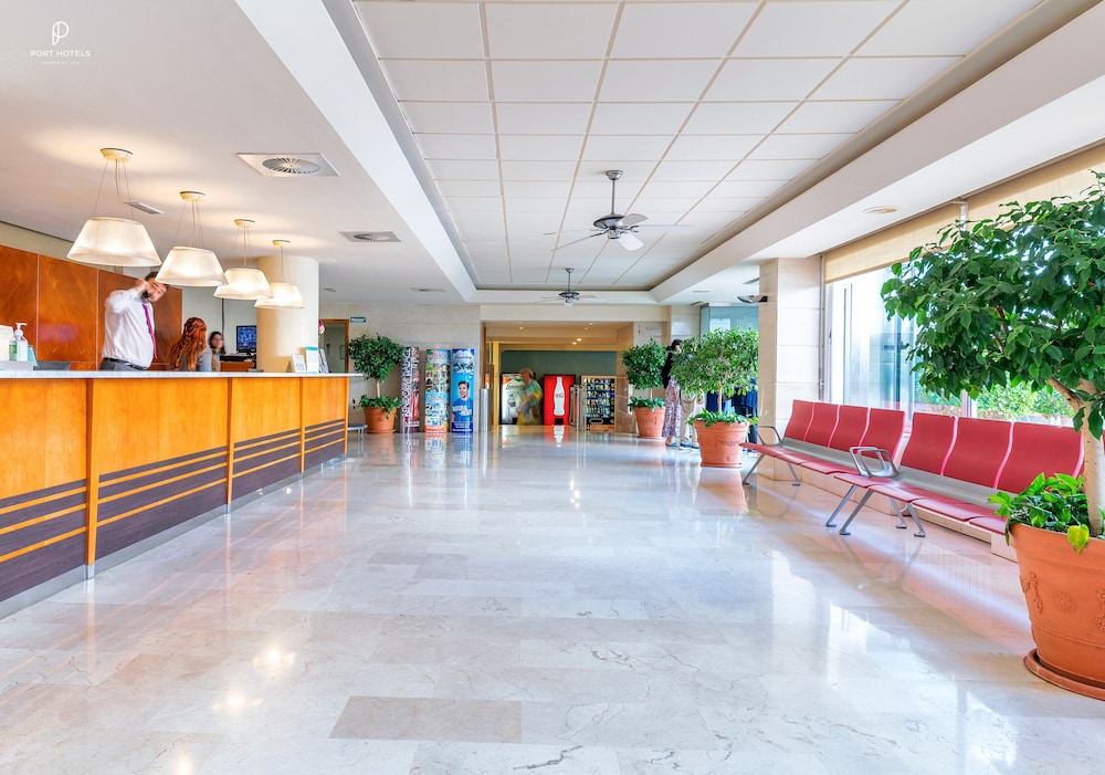 Port Fiesta Park Hotel 8/50