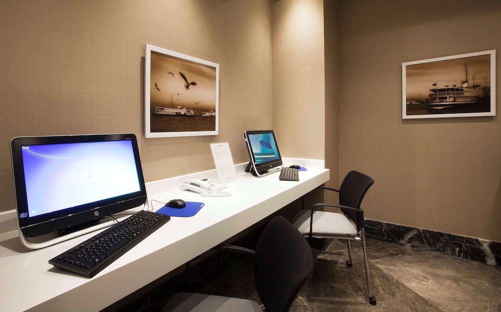 Radisson Blu Hotel Istanbul Pera 68/78