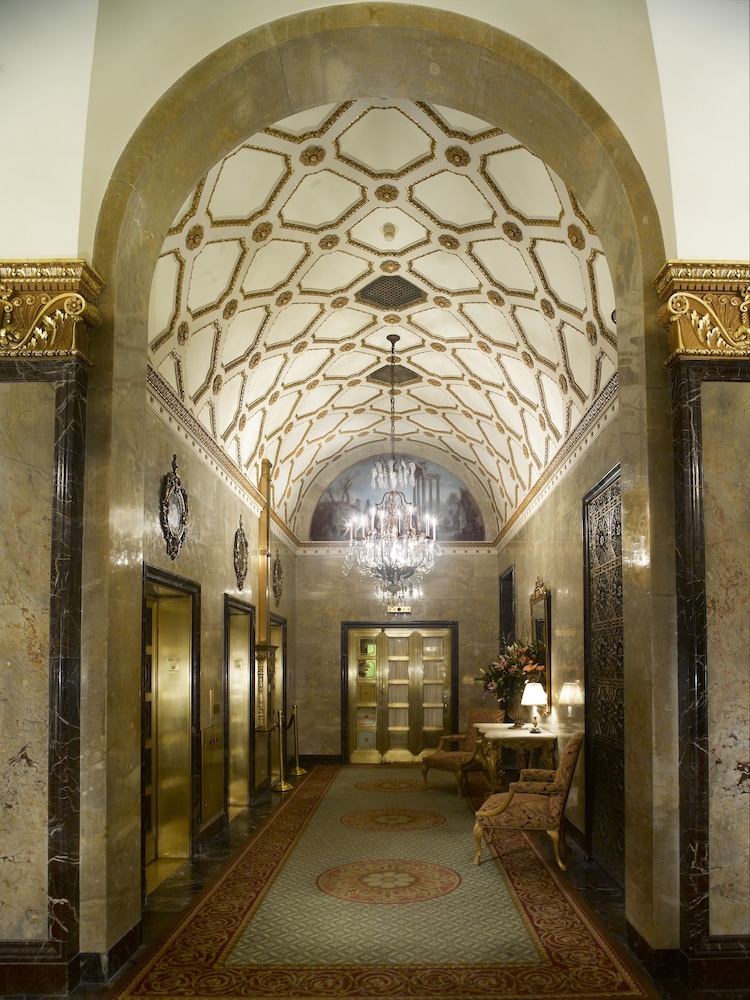 Sherry Netherland Hotel 2/72