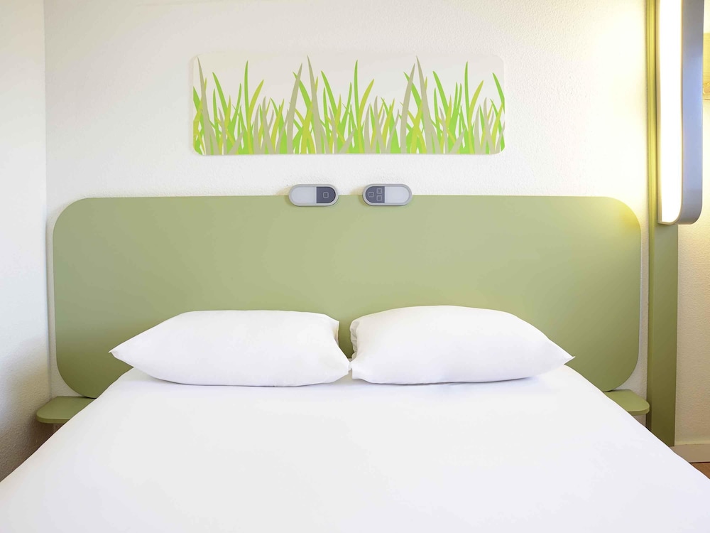 Ibis Budget Portsmouth 30/63
