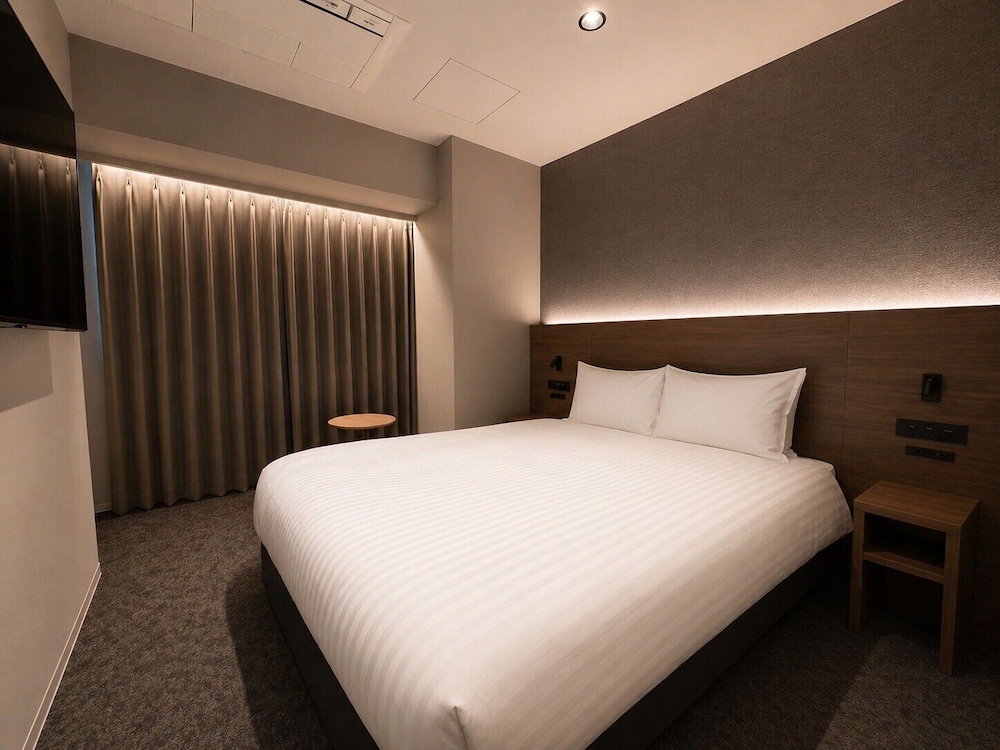 Deluxe, Suite, King Bed, 4 Double Beds