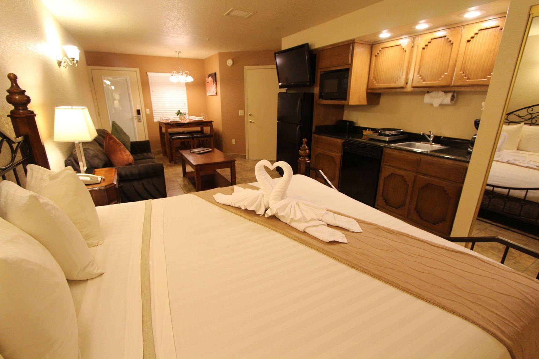 2 Bedrooms, Suite