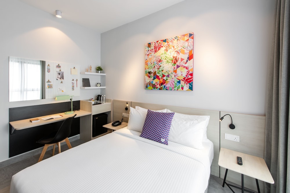 The Canvas Hotel 16/42