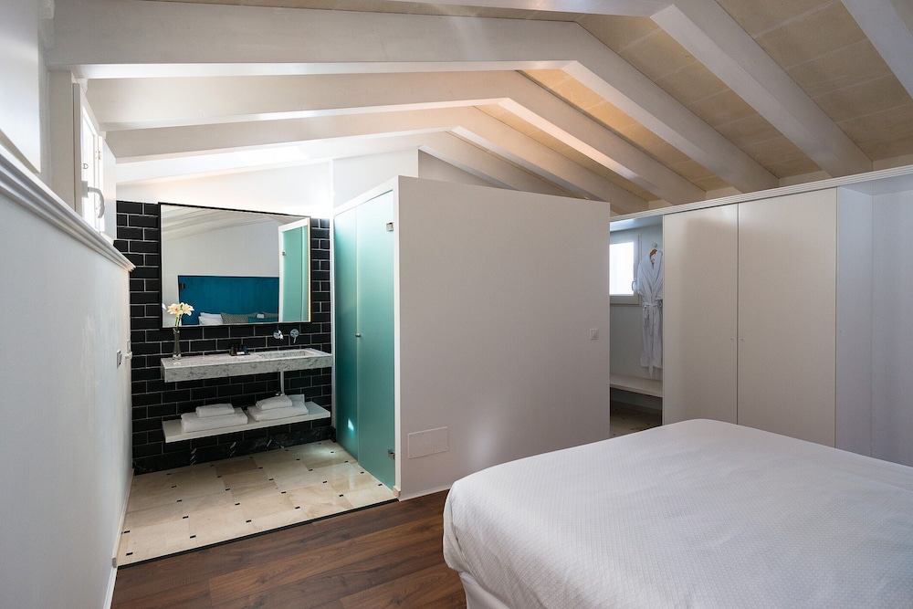 Divina Suites Boutique Hotel - Adults Only 7/50
