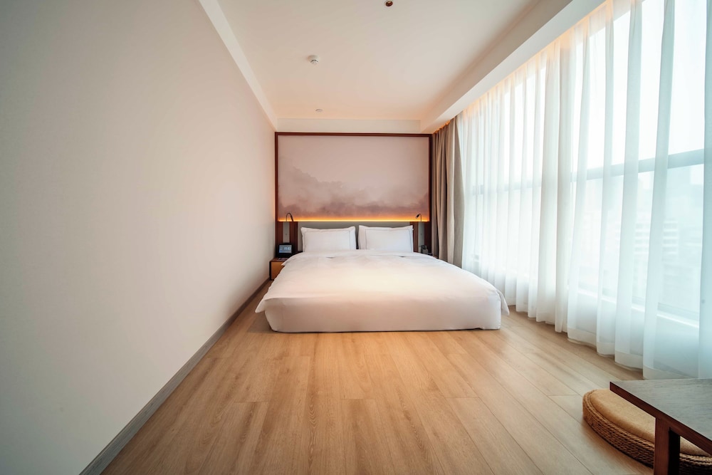 UrCove by Hyatt Chengdu Wenshufang Chunxi Road 19/50