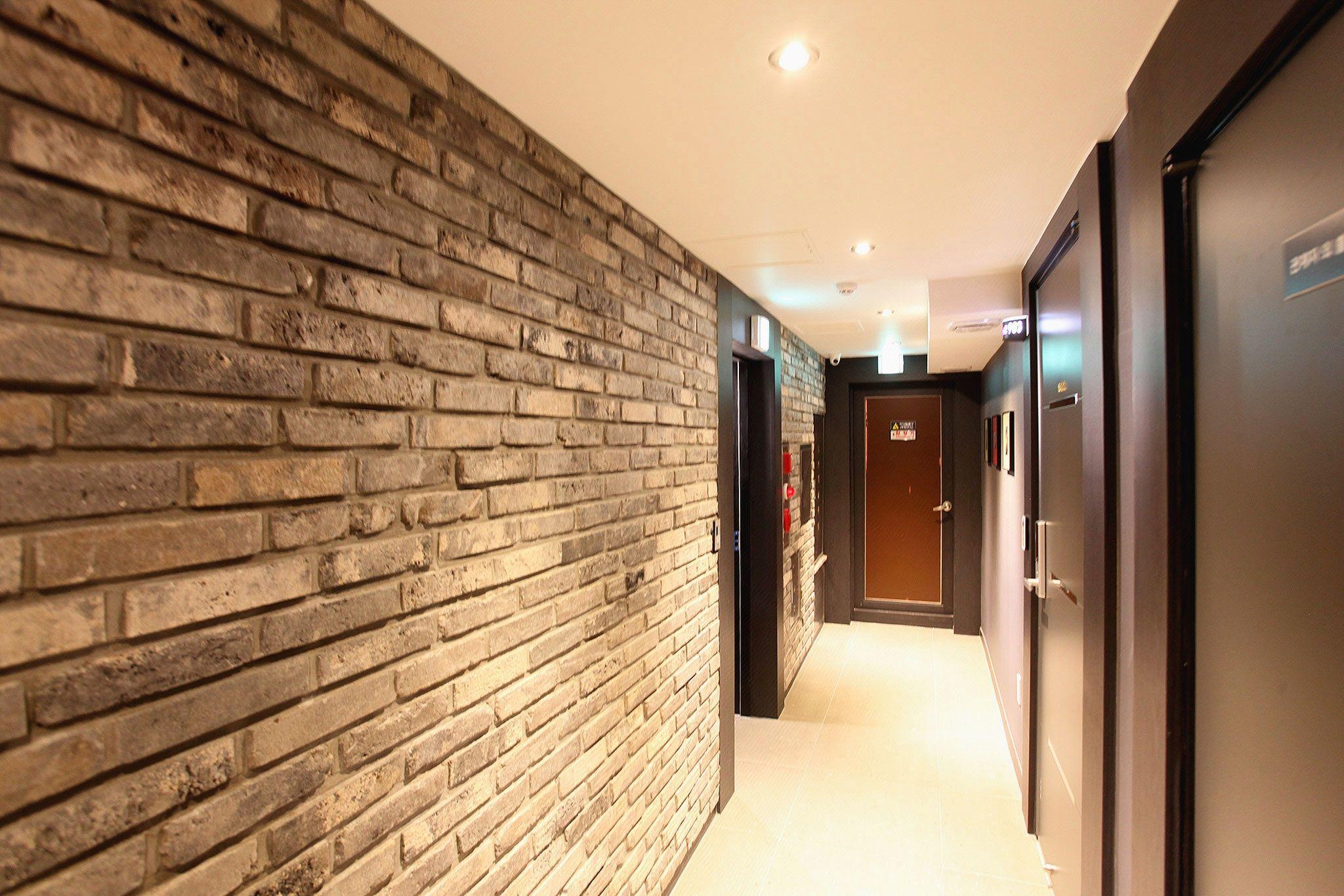 Jani B Hotel 45/56