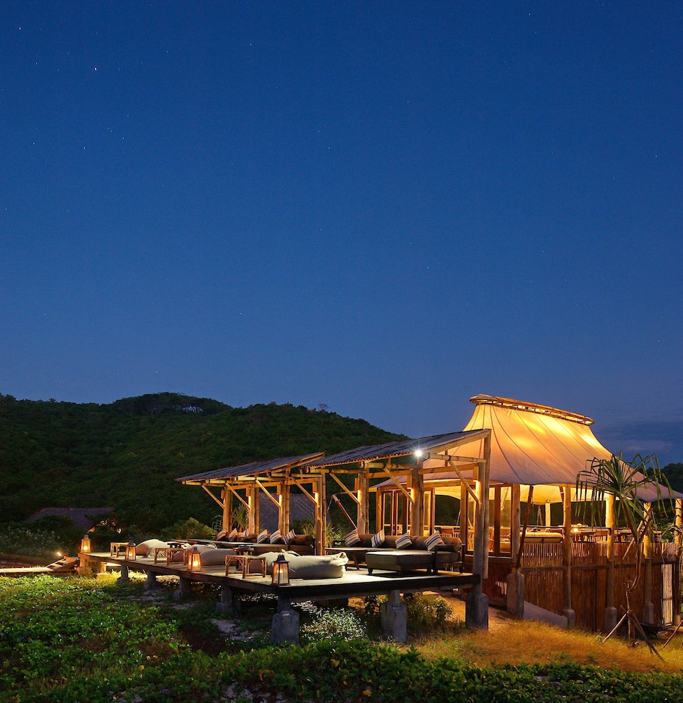 Jeeva Beloam Beach Camp 56/58