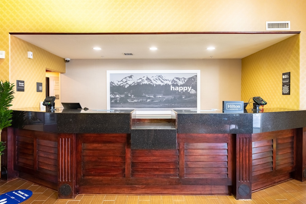 Hampton Inn Suites Salt Lake City Airport 8/82