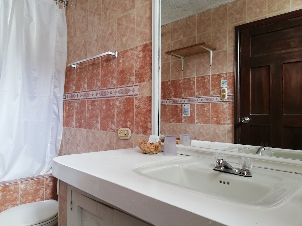 Hosteria Casa Giralda 24/64