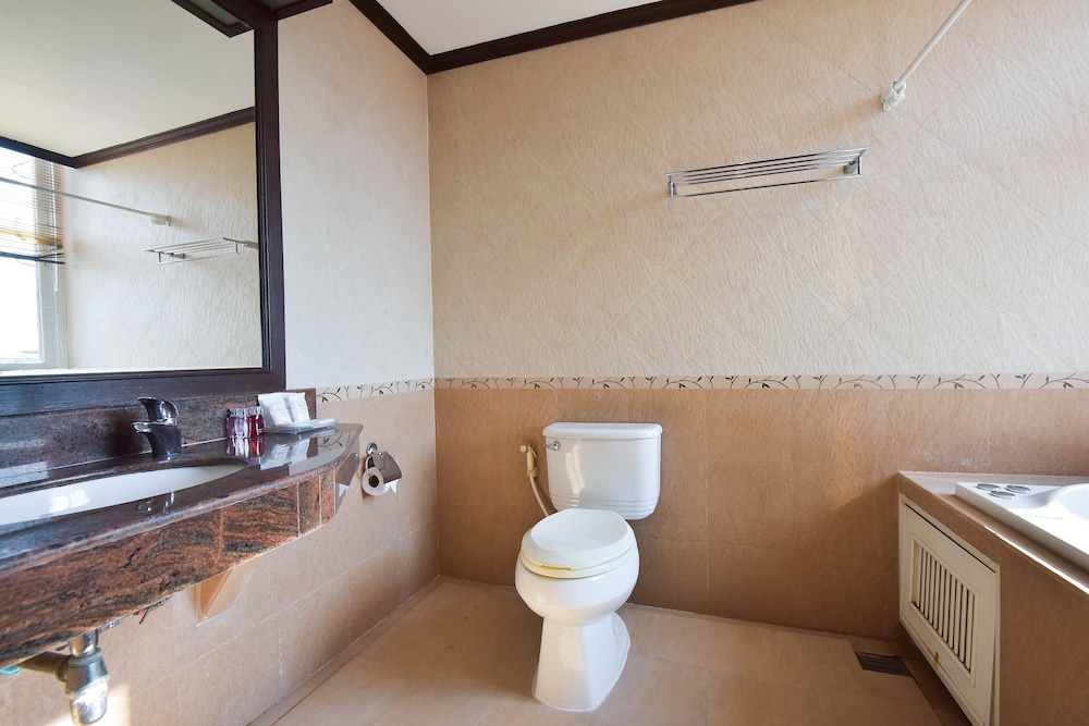 OYO 389 Sira Boutique Residence Phuket 27/28