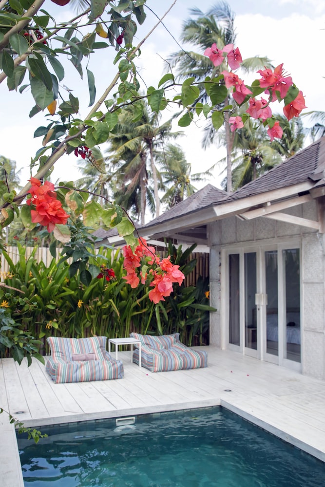 Villas Edenia 63/65