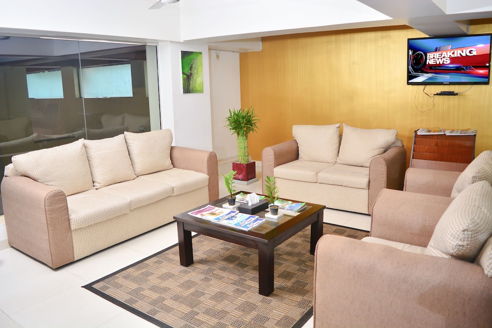 Unique Towers Luxury Boutique Suites 40/76