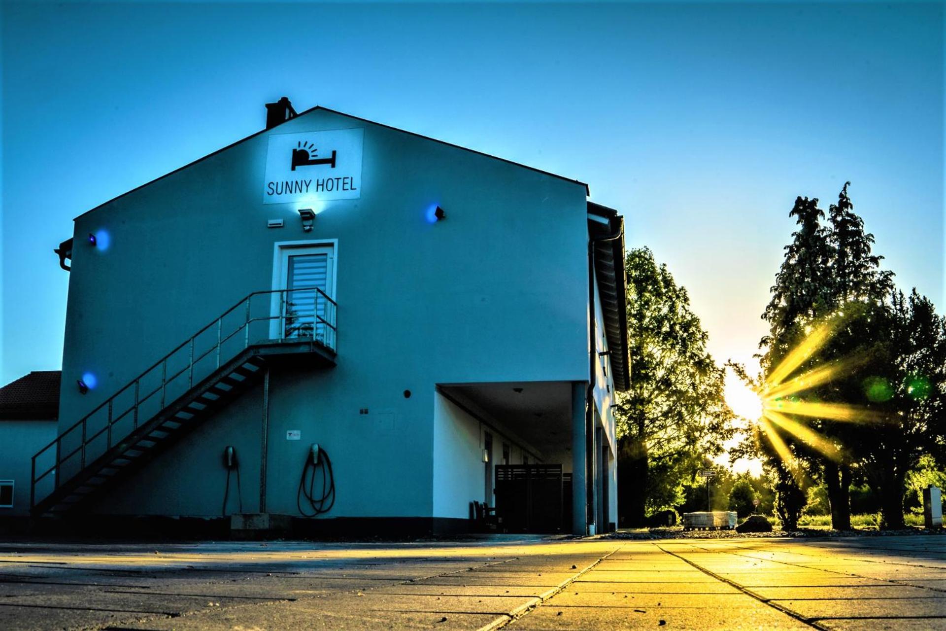 Sunny Hotel Straubing 5/45