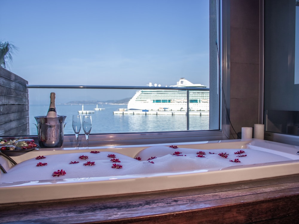 Efe Boutique Hotel 33/34