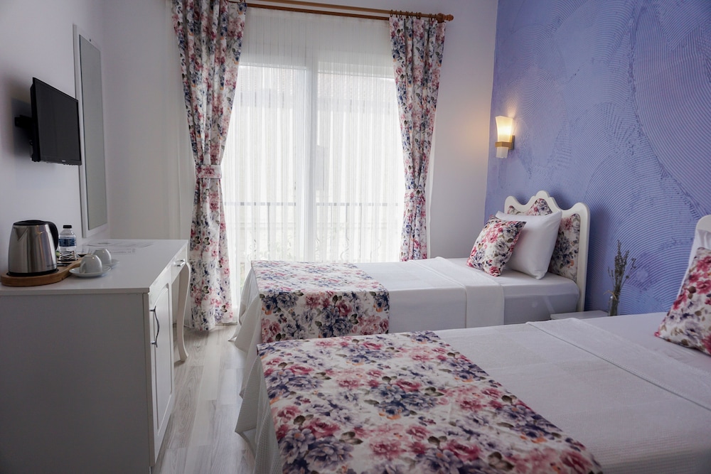 Alacati 716 Butik Hotel 35/50
