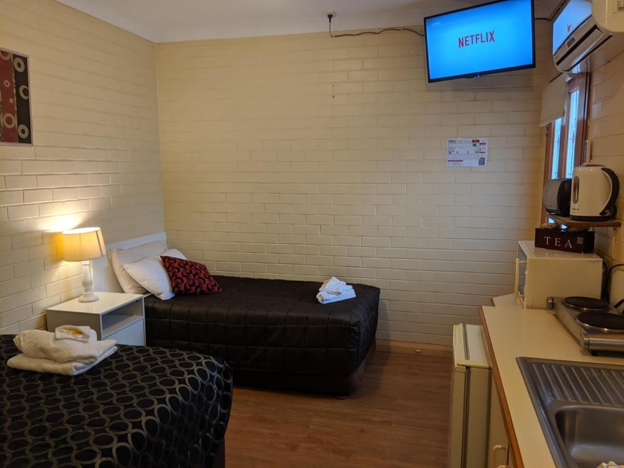 BONDI MOTEL 16/21