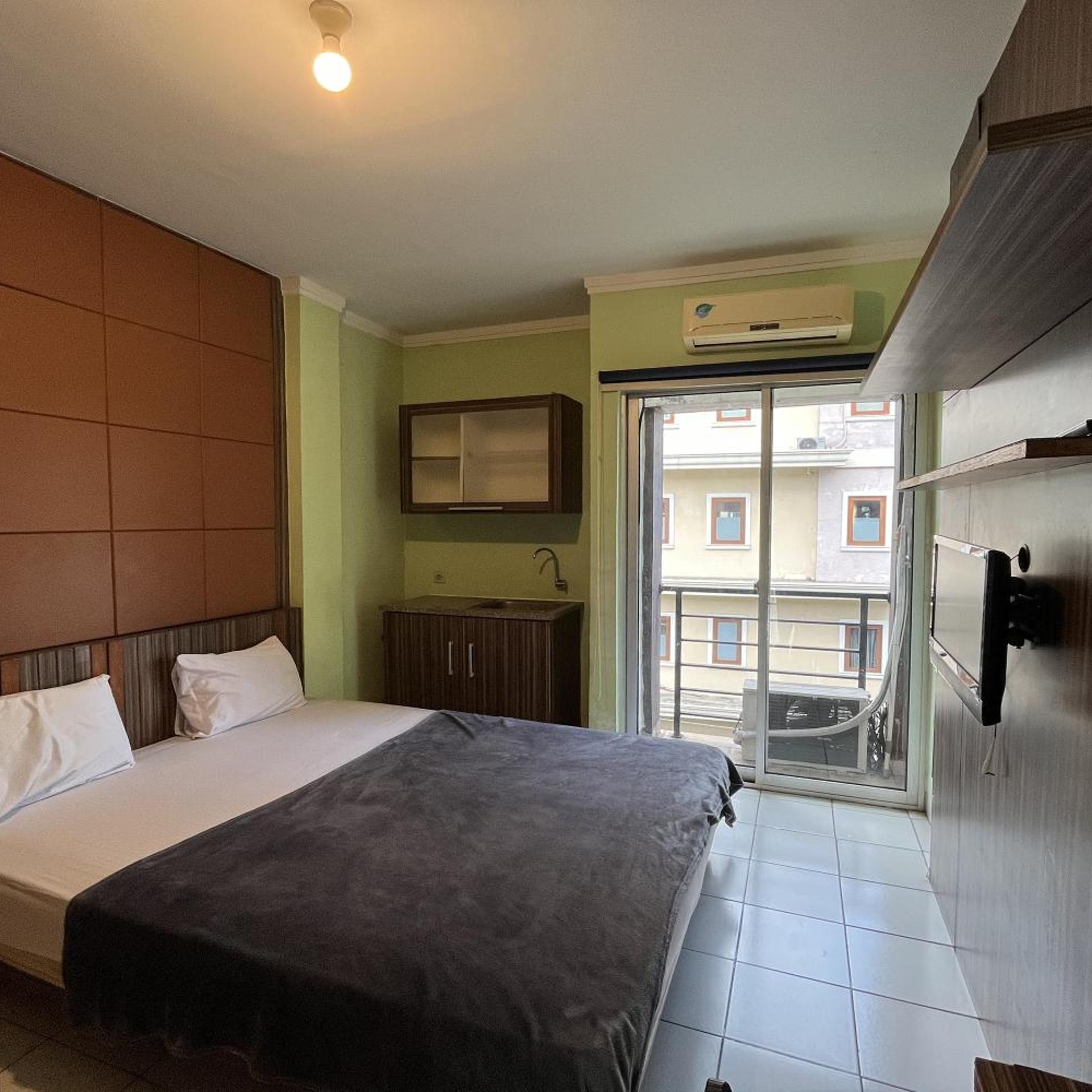 Room at Hotel O near Cilandak Town Square formerly Sultan Residence Syariah, JAKARTA